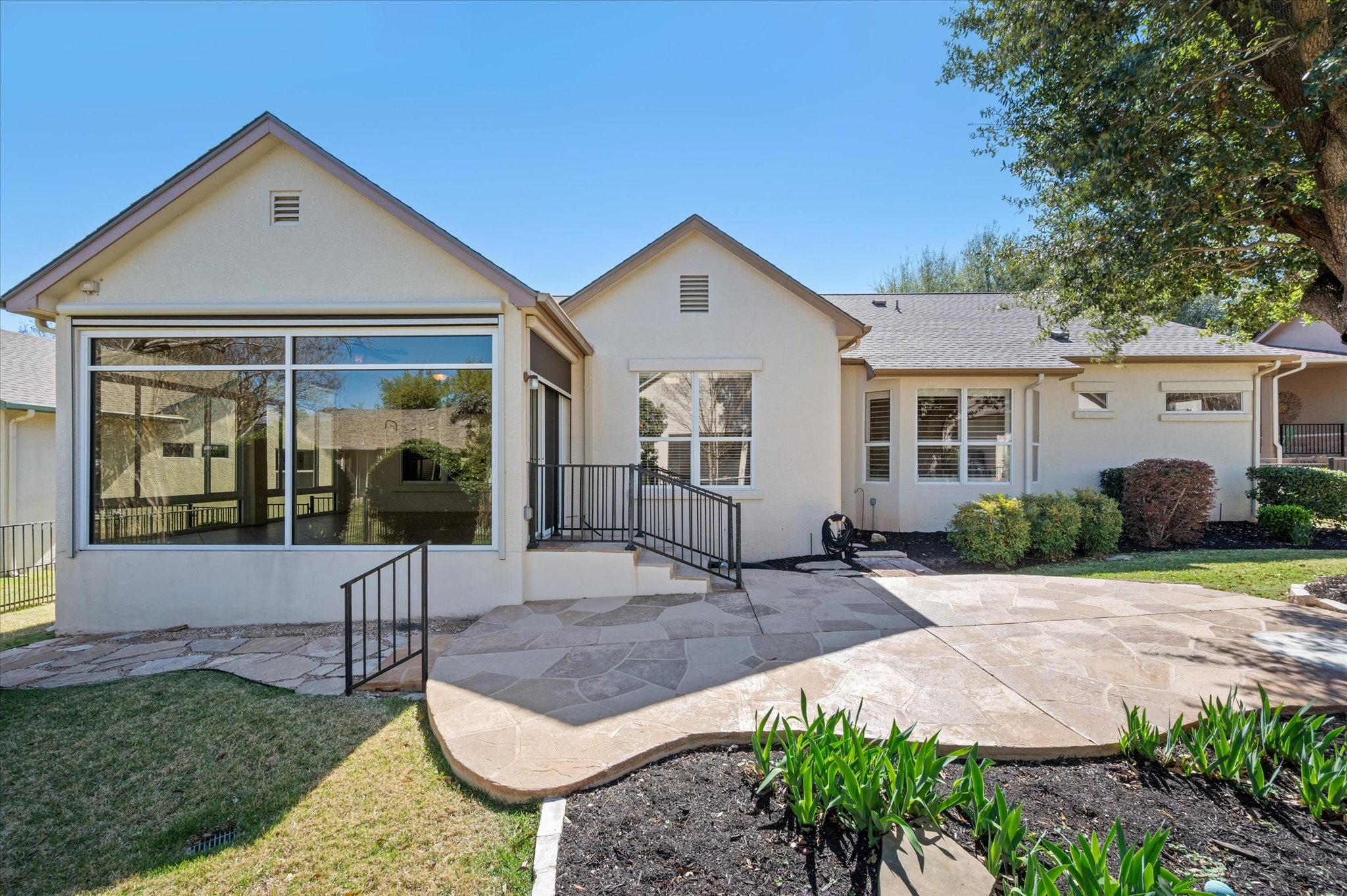 114 Whippoorwill Way Georgetown, TX 78633 - Photo 35 of 37 a front view of a house with garden