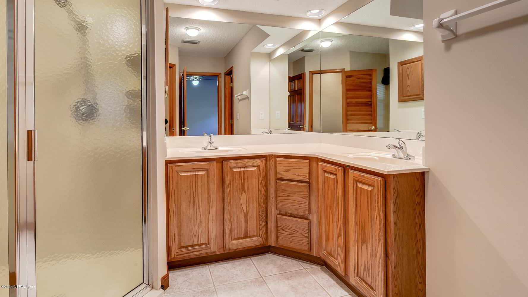 60 River Road Orange Park, FL 32073 - Photo 18 of 25 Owner bath