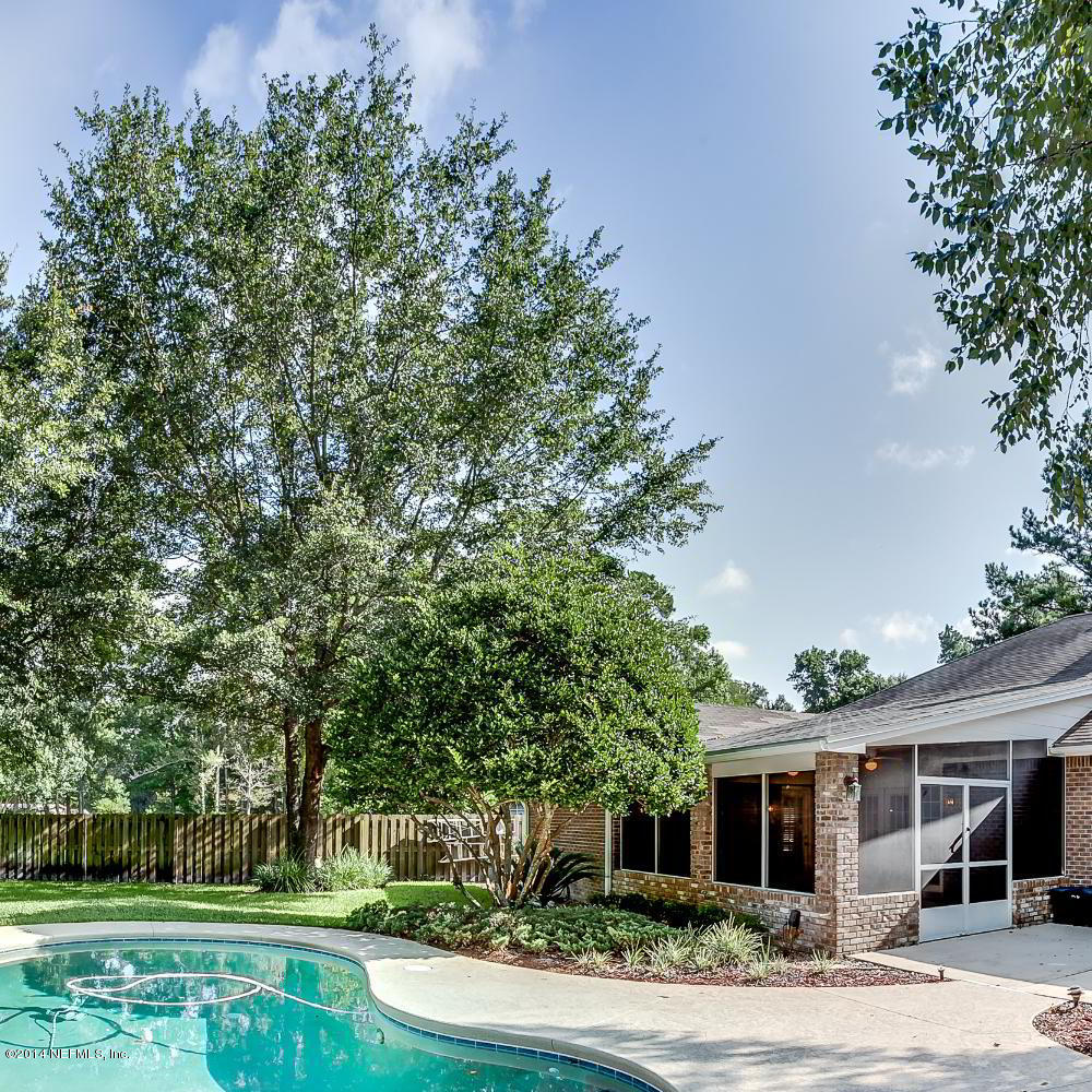 60 River Road Orange Park, FL 32073 - Photo 24 of 25 Pool/Lanai area