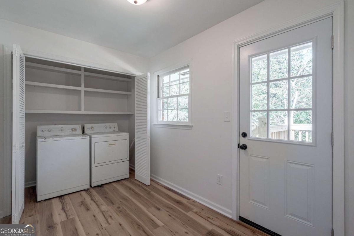 400 Sandstone Drive Athens, GA 30605 - Photo 23 of 41 an empty room with closet