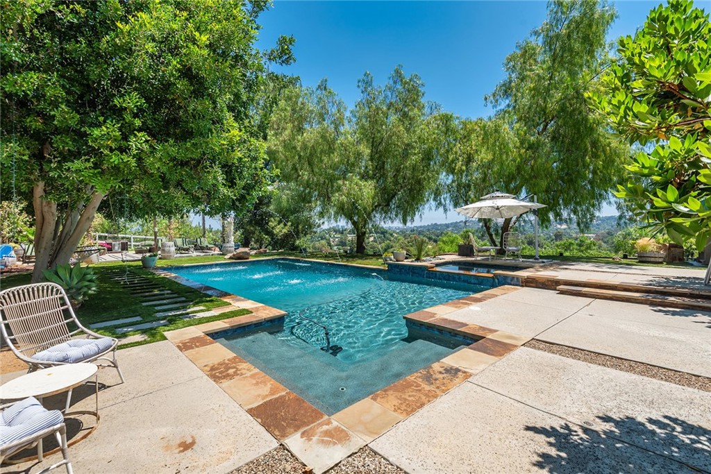 5207 Saddle Creek Road Hidden Hills, CA 91302 - Photo 38 of 54 a view of yard with tree s