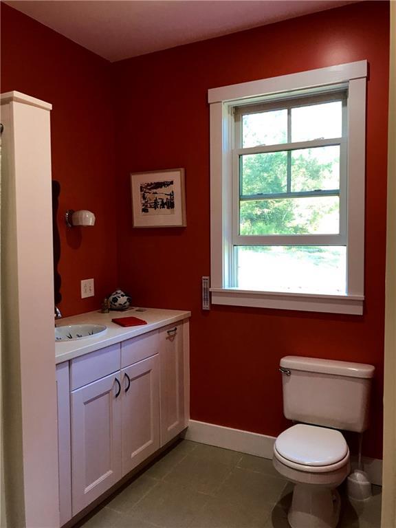 107 Boulder Hill Road Tenants Harbor, ME 04860 - Photo 6 of 18 Full bath located on 1st floor and...