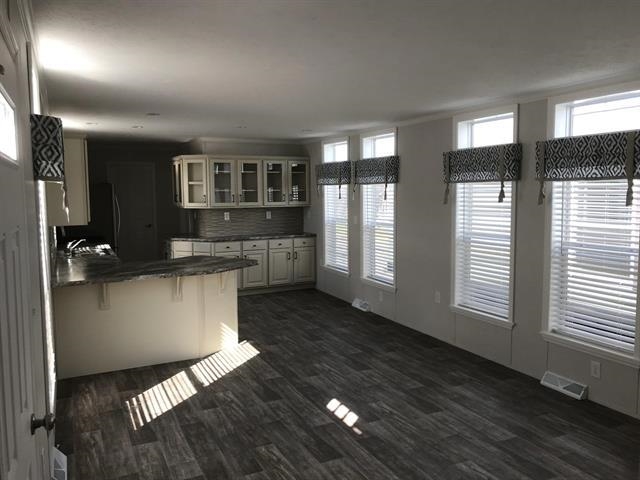 85 Coffin Road, Unit 13 Epping, NH 03042 - Photo 2 of 7