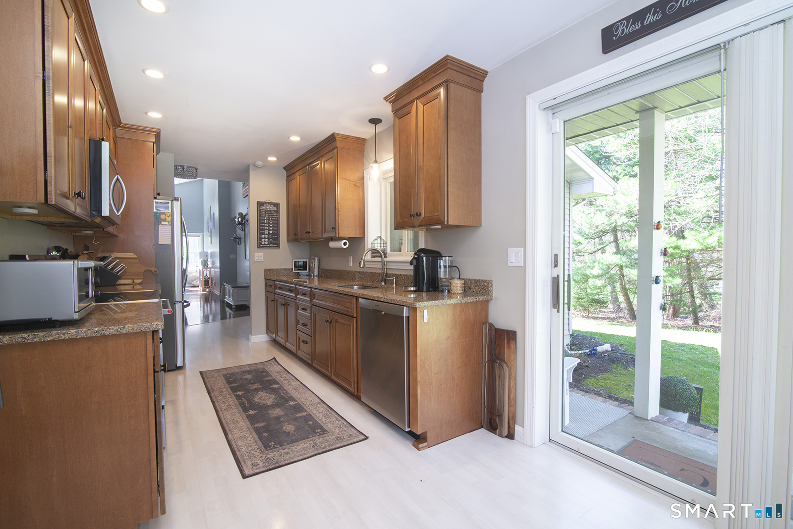 35 Stewart Road Stonington, CT 06379 - Photo 2 of 23