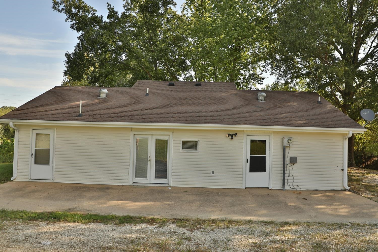 707 Baker Road Martin, TN 38237 - Photo 28 of 32 front view of house