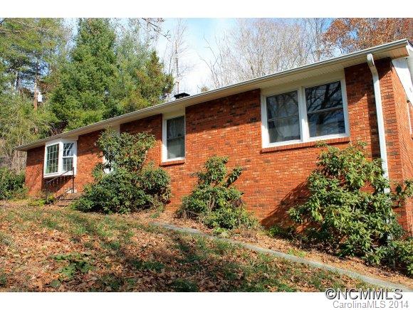 722 Old Fort Road Fairview, NC 28730 - Photo 2 of 20 Gallery Image 2