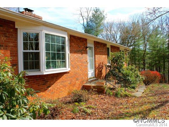 722 Old Fort Road Fairview, NC 28730 - Photo 15 of 20 Gallery Image 15