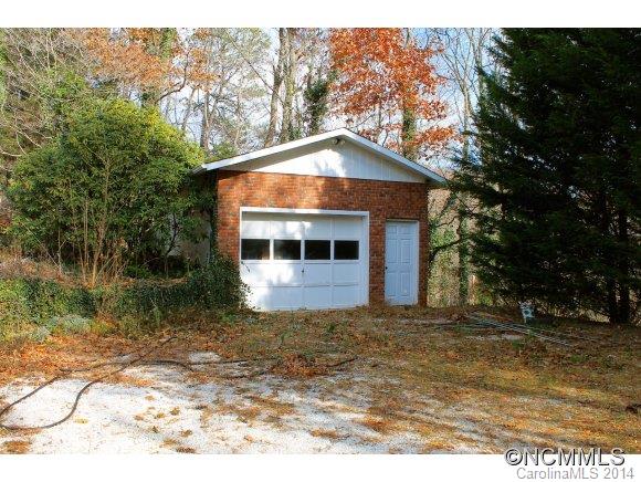 722 Old Fort Road Fairview, NC 28730 - Photo 18 of 20 Gallery Image 18