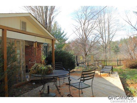 722 Old Fort Road Fairview, NC 28730 - Photo 5 of 20 Gallery Image 5
