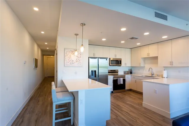 $445,000 | 1709 North Tamiami Trail, Unit 214, Sarasota, FL 34234