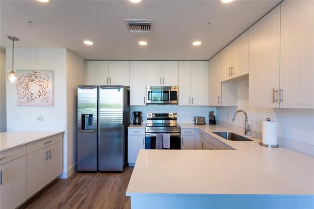 $445,000 | 1709 North Tamiami Trail, Unit 214, Sarasota, FL 34234