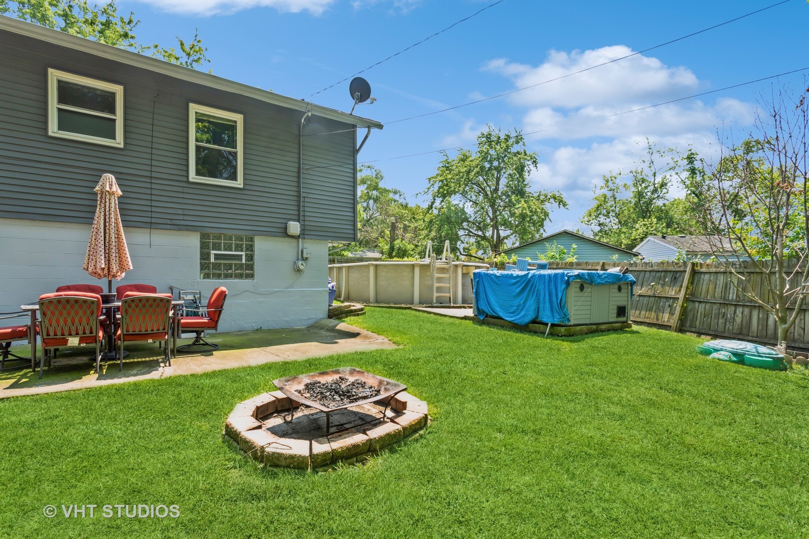 305 Stuart Road Lockport, IL 60441 - Photo 15 of 15 a house view with a garden space