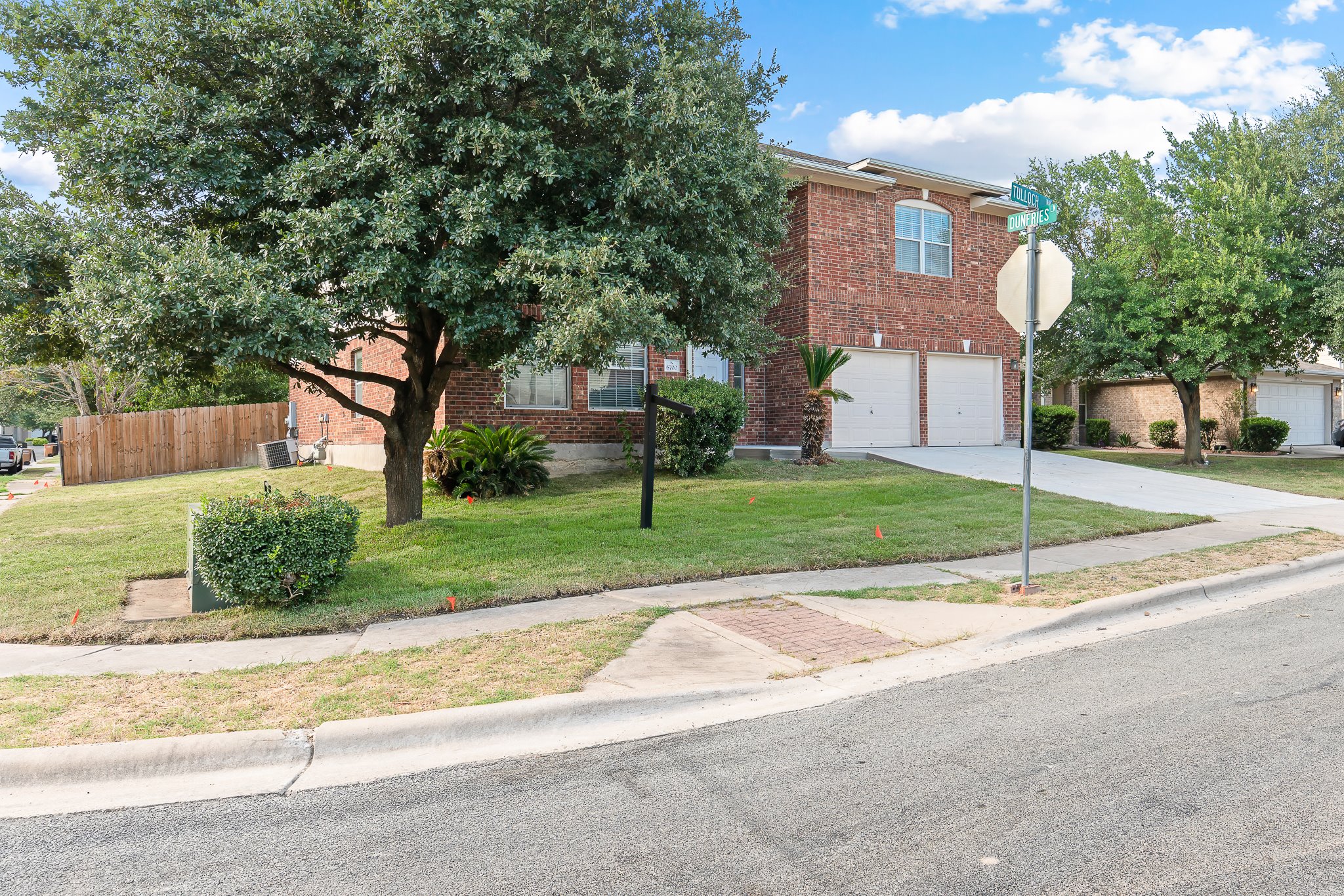 6700 Tulloch Way Austin, TX 78754 - Photo 4 of 39 a house with view of street