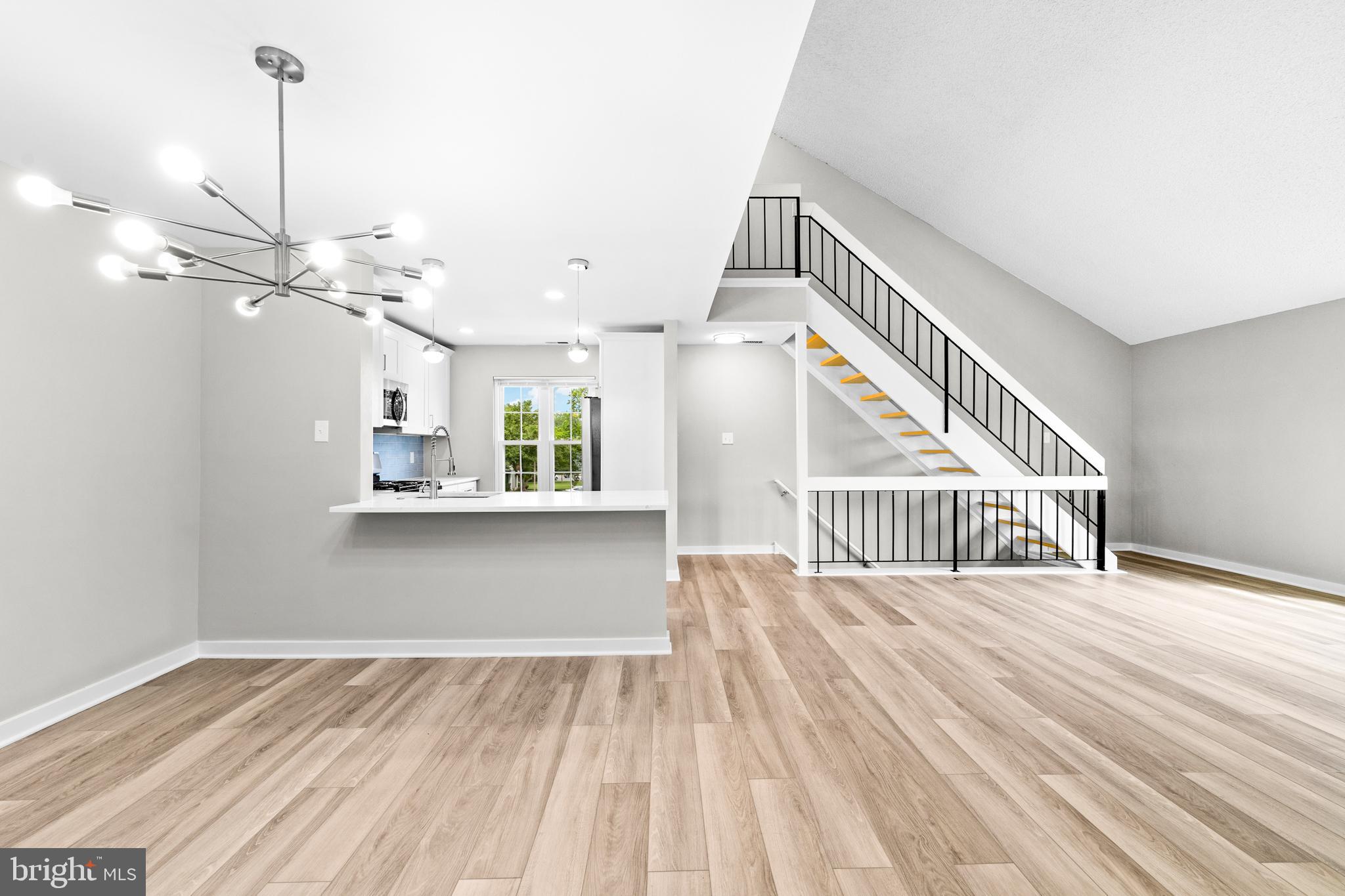 408 Paddock Court Sewell, NJ 08080 - Photo 4 of 26