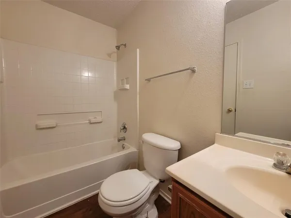$1,895 | 1815 Brookwood Drive, Terrell, TX 75160