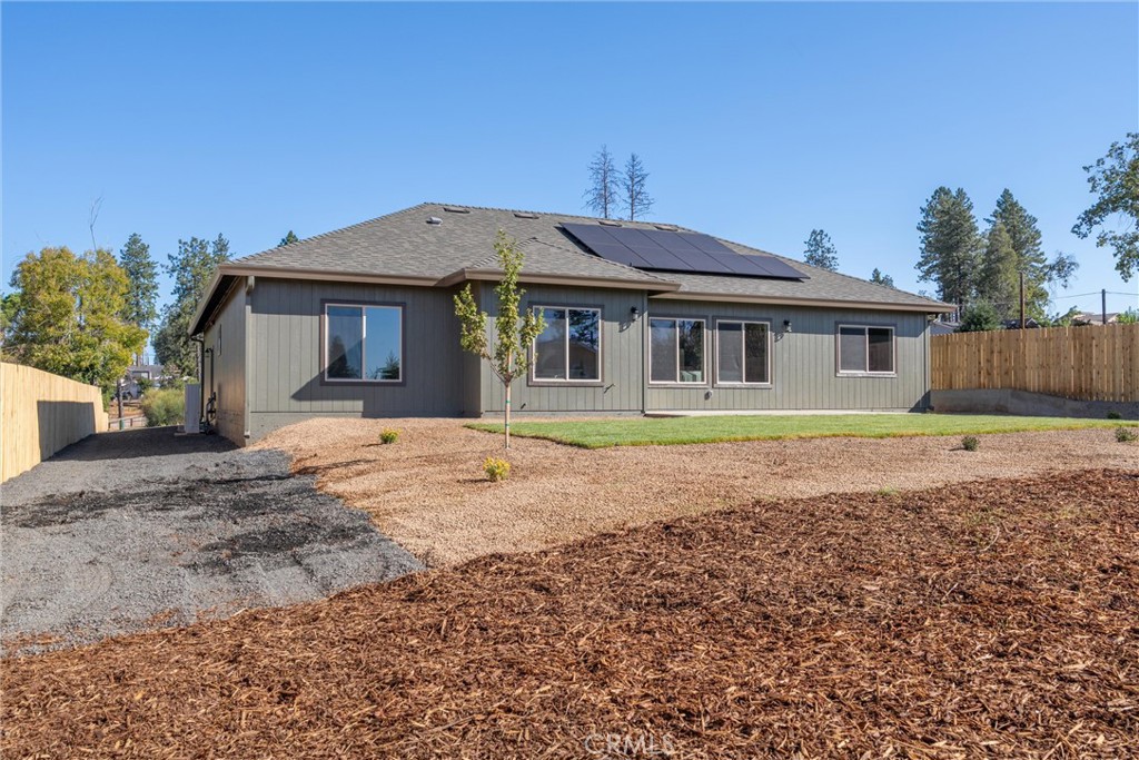 480 Valley View Drive Paradise, CA 95969 - Photo 39 of 48 a front view of a house with a yard