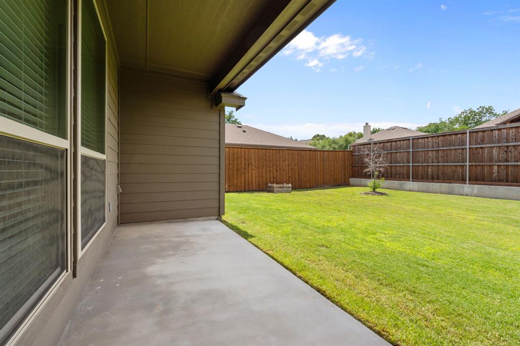 217 Angelina Court Azle, TX 76020 - Photo 29 of 34 a view of outdoor space and yard