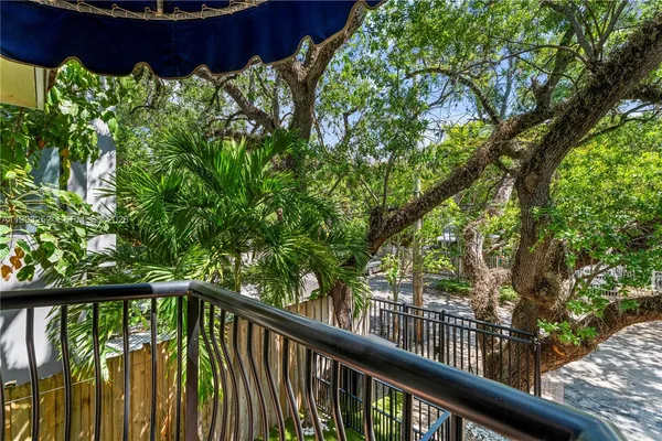 $1,399,000 | 3274 Gifford Lane, Miami, FL 33133