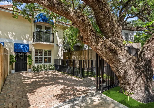 $1,399,000 | 3274 Gifford Lane, Miami, FL 33133