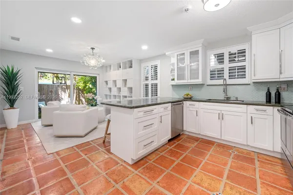 $1,399,000 | 3274 Gifford Lane, Miami, FL 33133