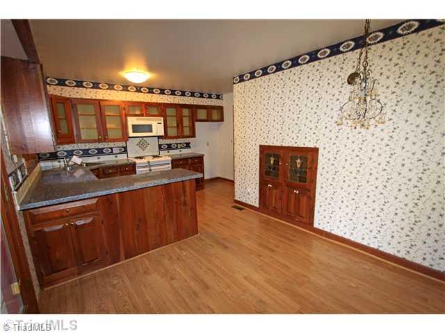 1180 Flinty Knoll Road Pinnacle, NC 27043 - Photo 3 of 9 Kitchen.