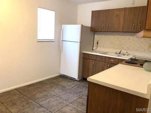 $750 | 229 South Church Street, Unit C, Belleville, IL 62220