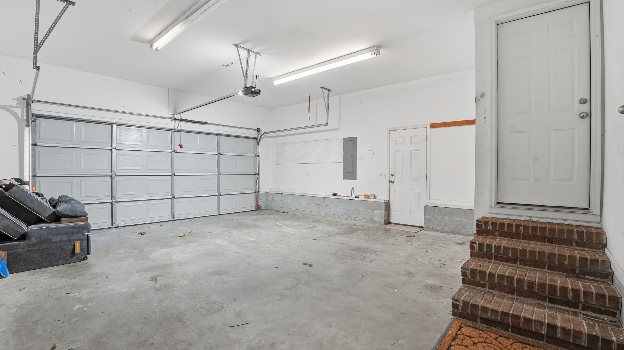 133 Riley Creek Road Tullahoma, TN 37388 - Photo 35 of 42 a view of a livingroom with white walls