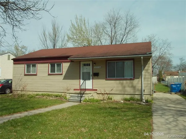 $1,600 | 22316 Ira Boulevard, Warren, MI 48091