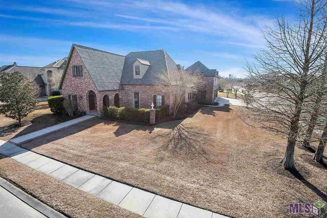 2635 University Club Drive Baton Rouge, LA 70810 - Photo 1 of 32