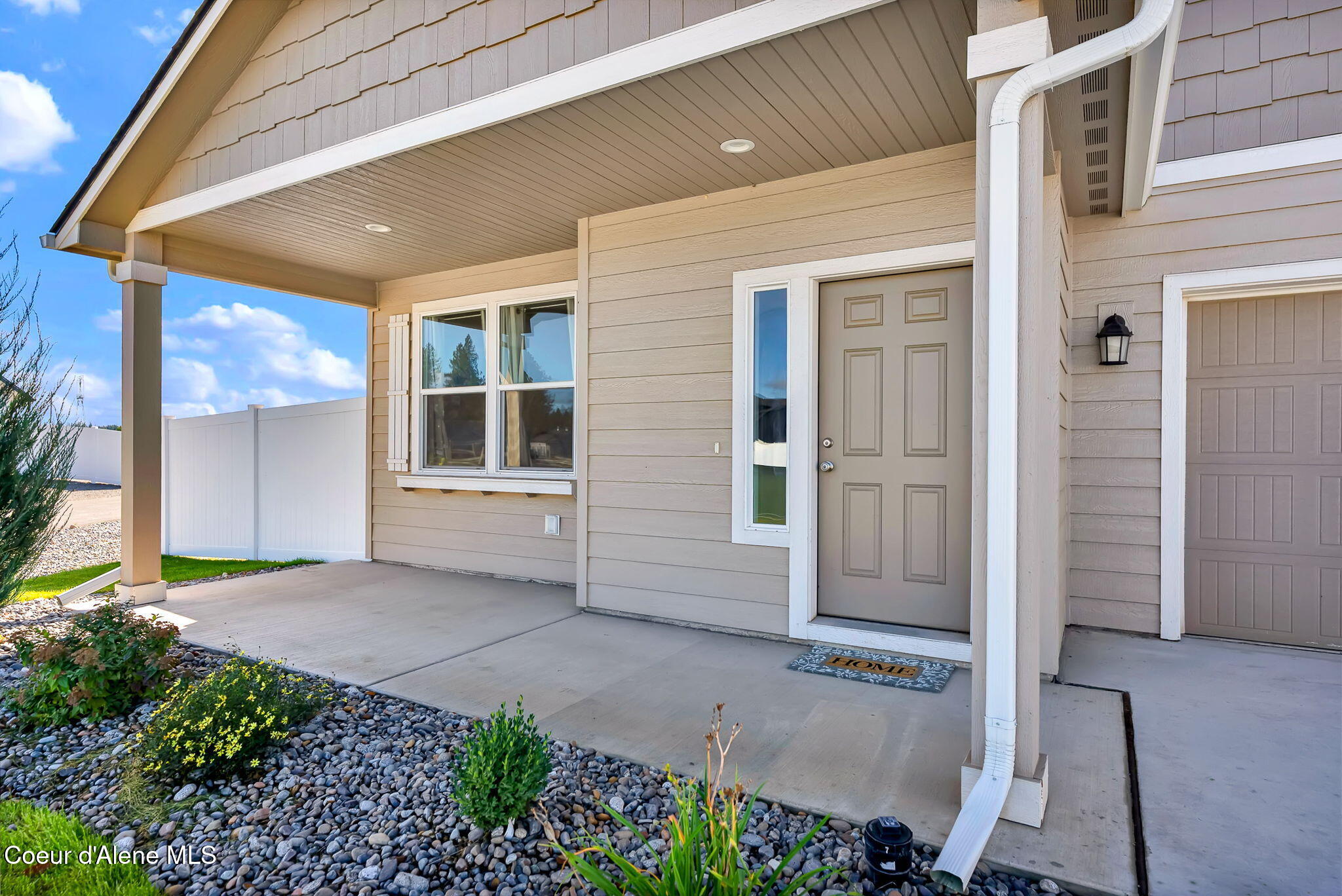 16167 North Hadley Loop Rathdrum, ID 83858 - Photo 8 of 46 Front of House