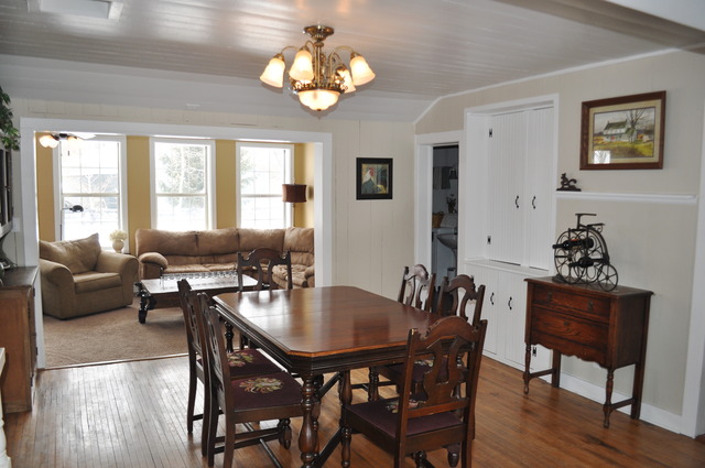 10309 Button Road Hebron, IL 60034 - Photo 3 of 25