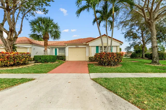 $3,900 | 6207 Floral Lakes Drive, Unit 6207, Delray Beach, FL 33484