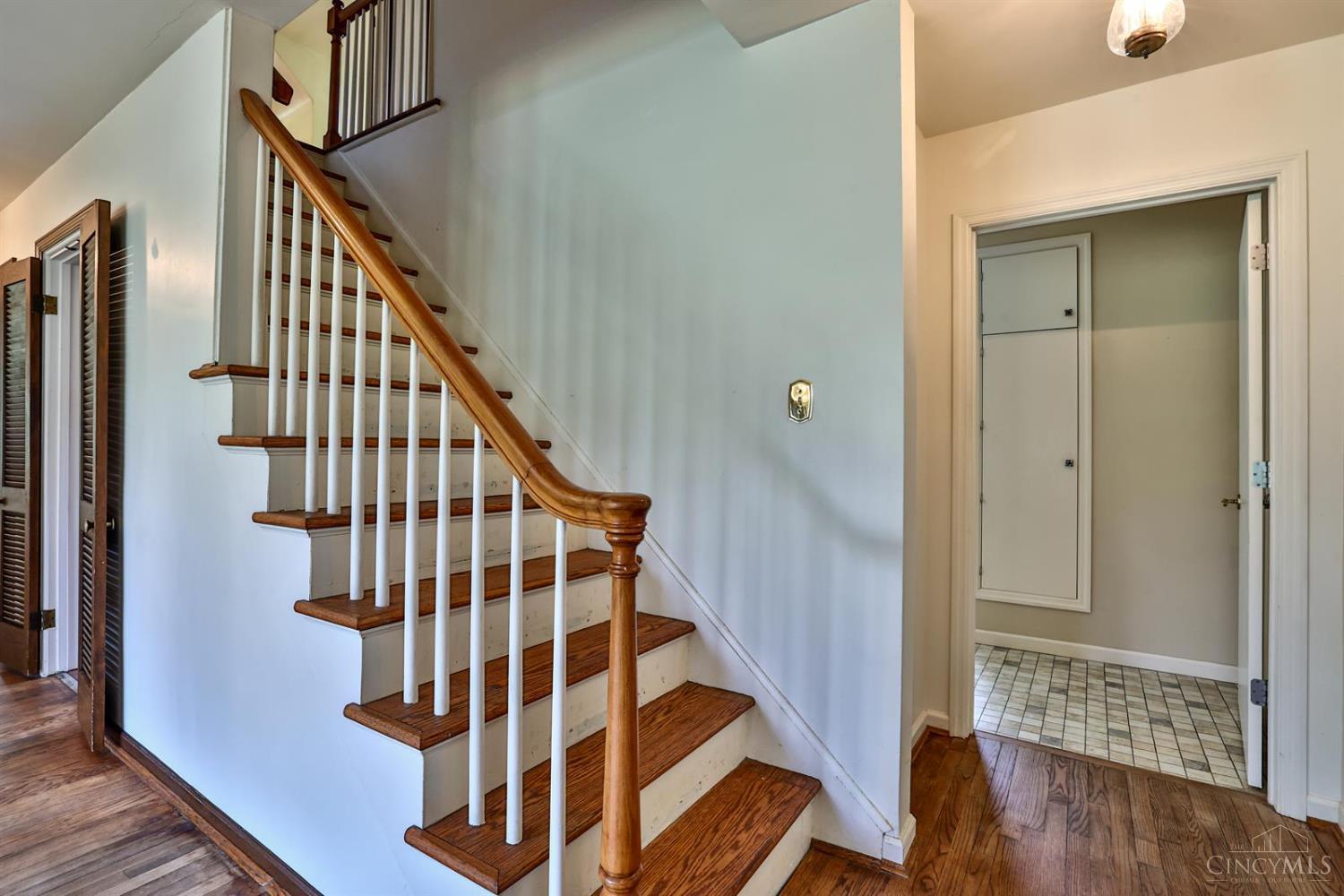 926 Reily Road Wyoming, OH 45215 - Photo 25 of 39
