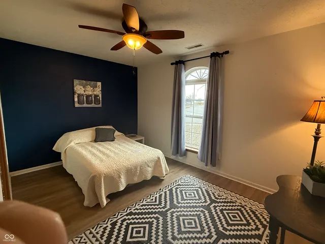 $299,500 | 1189 Kinross Drive, Avon, IN 46123