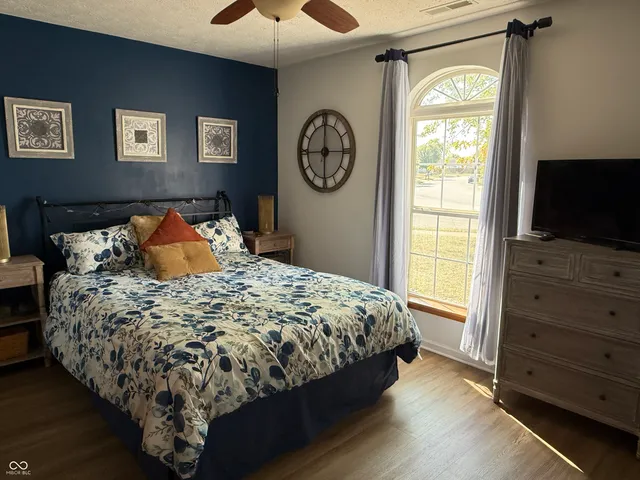 $299,500 | 1189 Kinross Drive, Avon, IN 46123