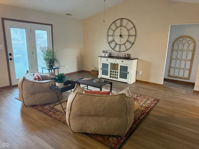 $299,500 | 1189 Kinross Drive, Avon, IN 46123