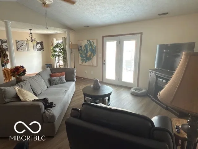 $299,500 | 1189 Kinross Drive, Avon, IN 46123