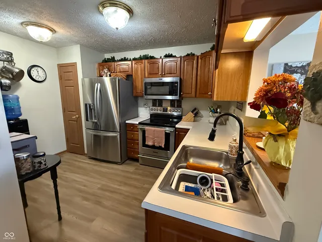 $299,500 | 1189 Kinross Drive, Avon, IN 46123