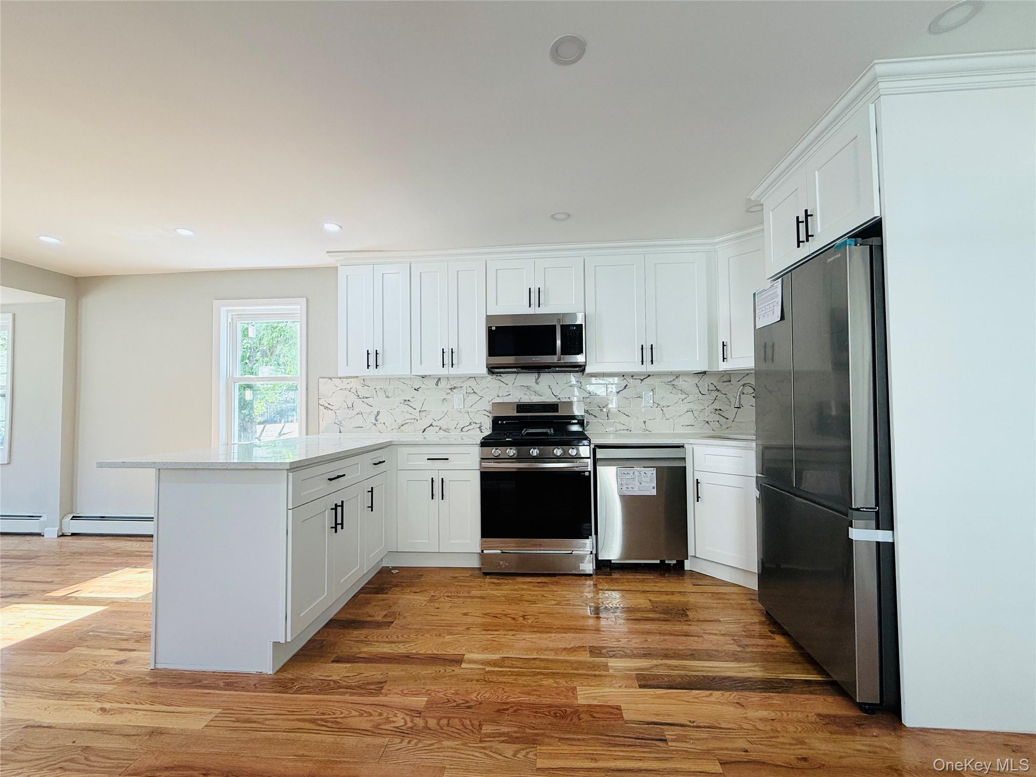 164-21 109th Road Queens, NY 11433 - Photo 6 of 17