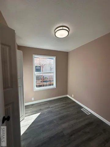 $250,000 | 1181 Falls Avenue, American Falls, ID 83211