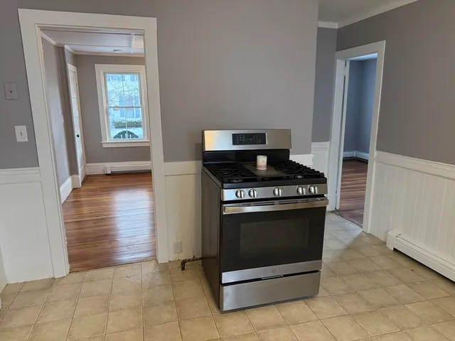 $2,300 | 5 Hamilton Street, Unit 1, Plymouth, MA 02360