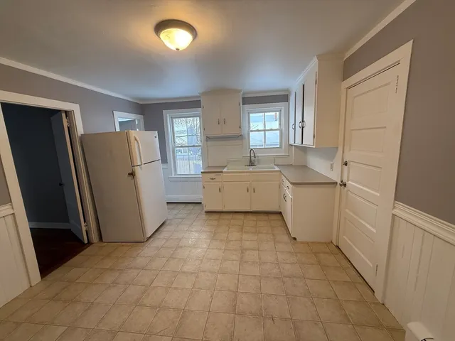 $2,300 | 5 Hamilton Street, Unit 1, Plymouth, MA 02360