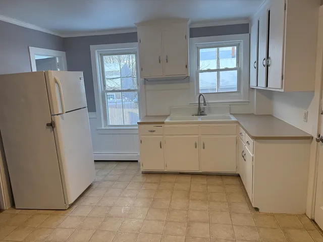 $2,300 | 5 Hamilton Street, Unit 1, Plymouth, MA 02360