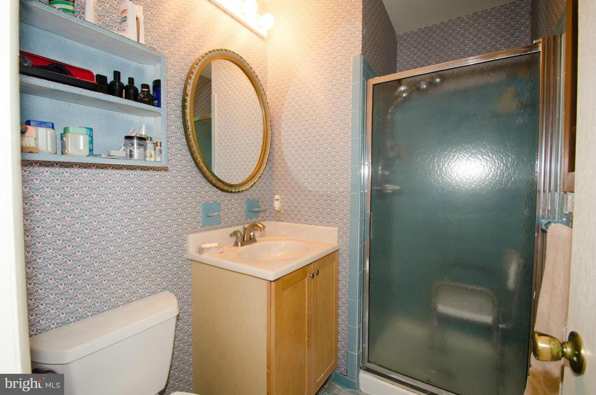 628 Rolling Dale Road Annapolis, MD 21401 - Photo 16 of 26 Bath (Master)