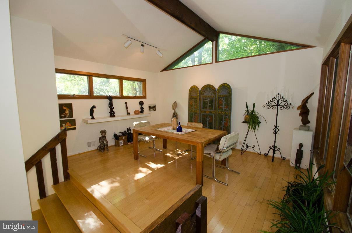 628 Rolling Dale Road Annapolis, MD 21401 - Photo 9 of 26 Dining Room