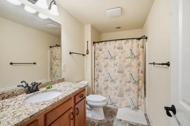 $625,000 | 62 Cambridge Way, Colonie, NY 12110