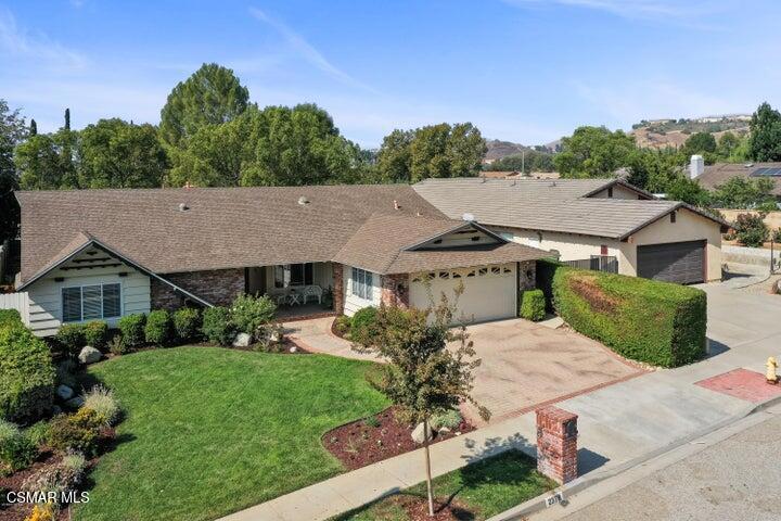 2379 Welcome Court Simi Valley, CA 93063 - Photo 7 of 49