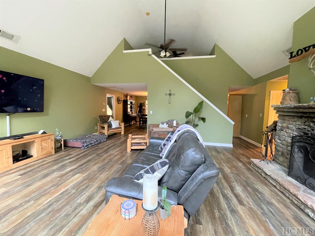 2356 Goshen Road Franklin, NC 28734 - Photo 14 of 59 Gallery Image 14