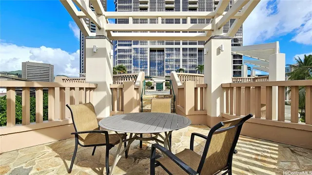 $810,000 | 600 Queen Street, Unit 1405, Honolulu, HI 96813