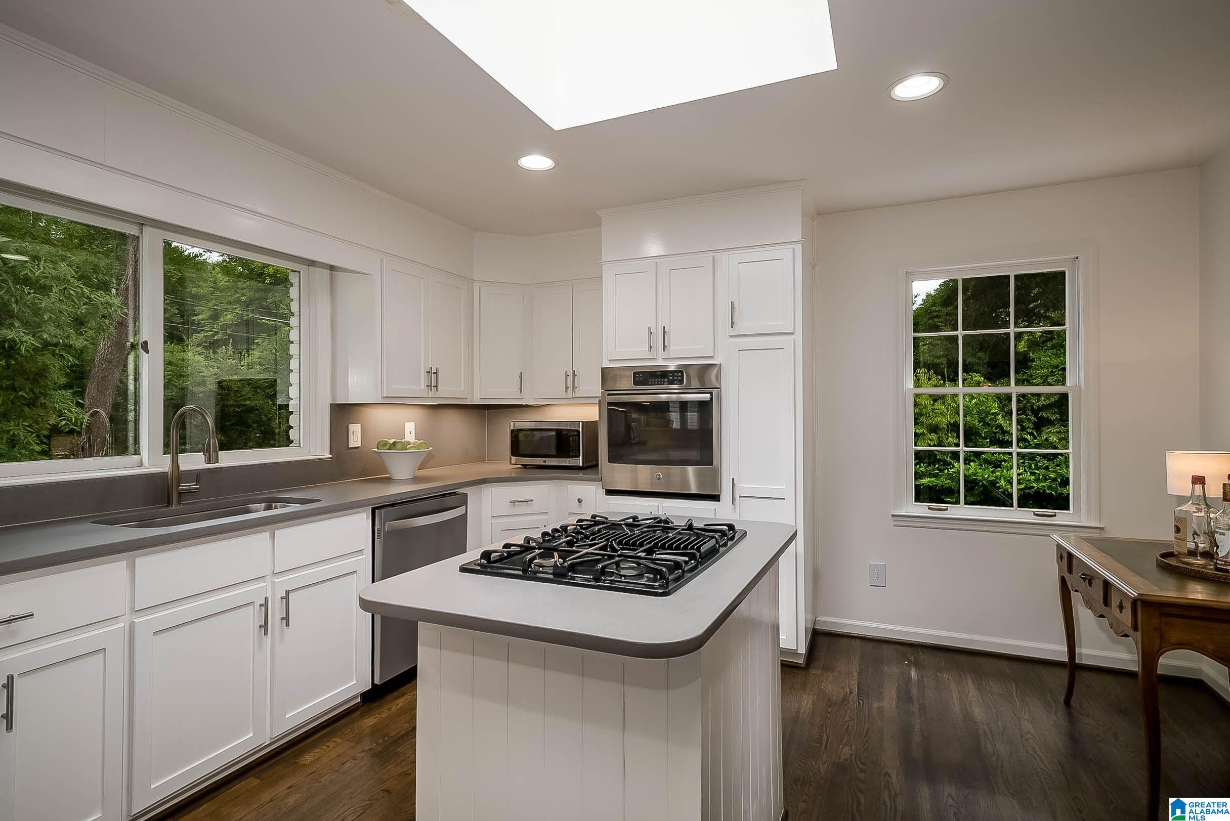 3632 Spring Valley Road Mountain Brook, AL 35223 - Photo 10 of 32
